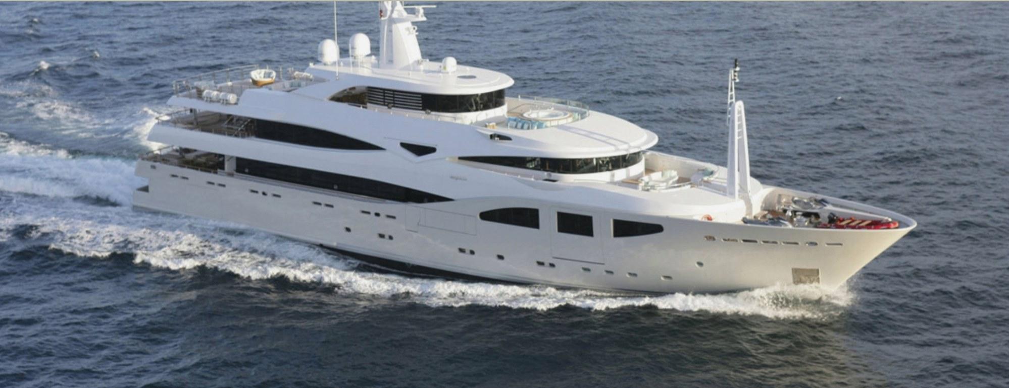 maraya-by-CRN-yachts.jpg