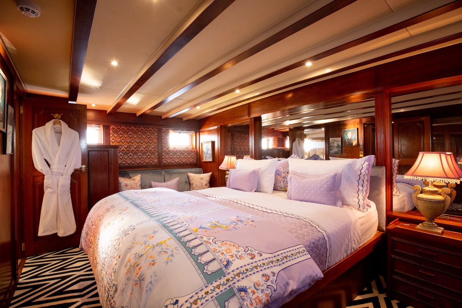master - full beam on lower deck  © Ann Orman Photography.jpg