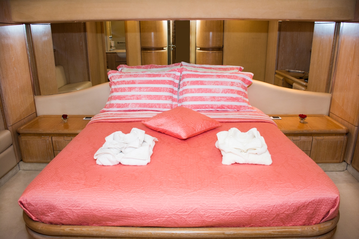 master cabin  .jpg