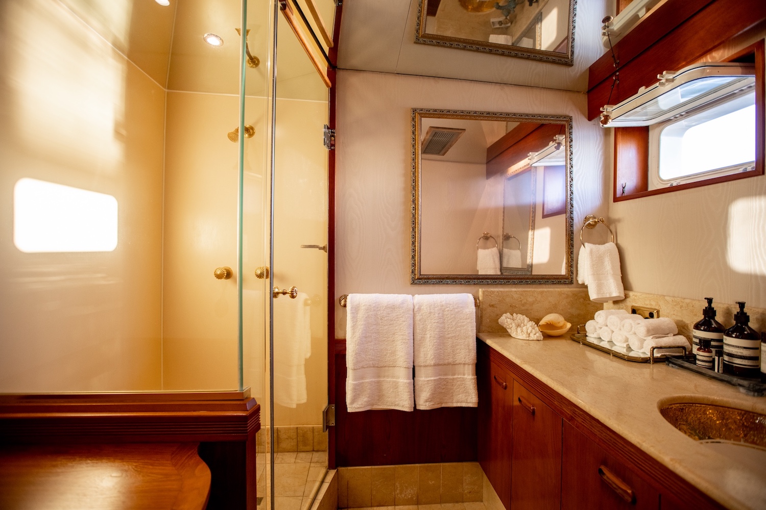 master ensuite  © Ann Orman Photography.jpg