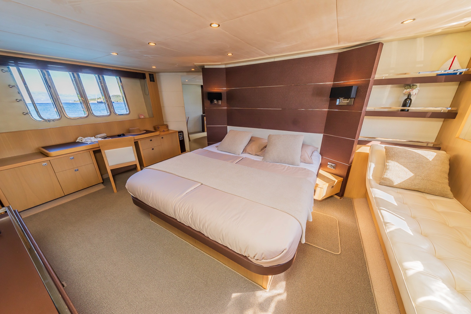 master guest suite  .jpg