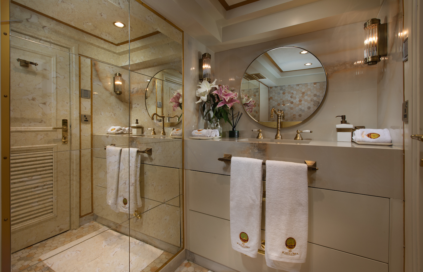 master owner bathroom .jpg