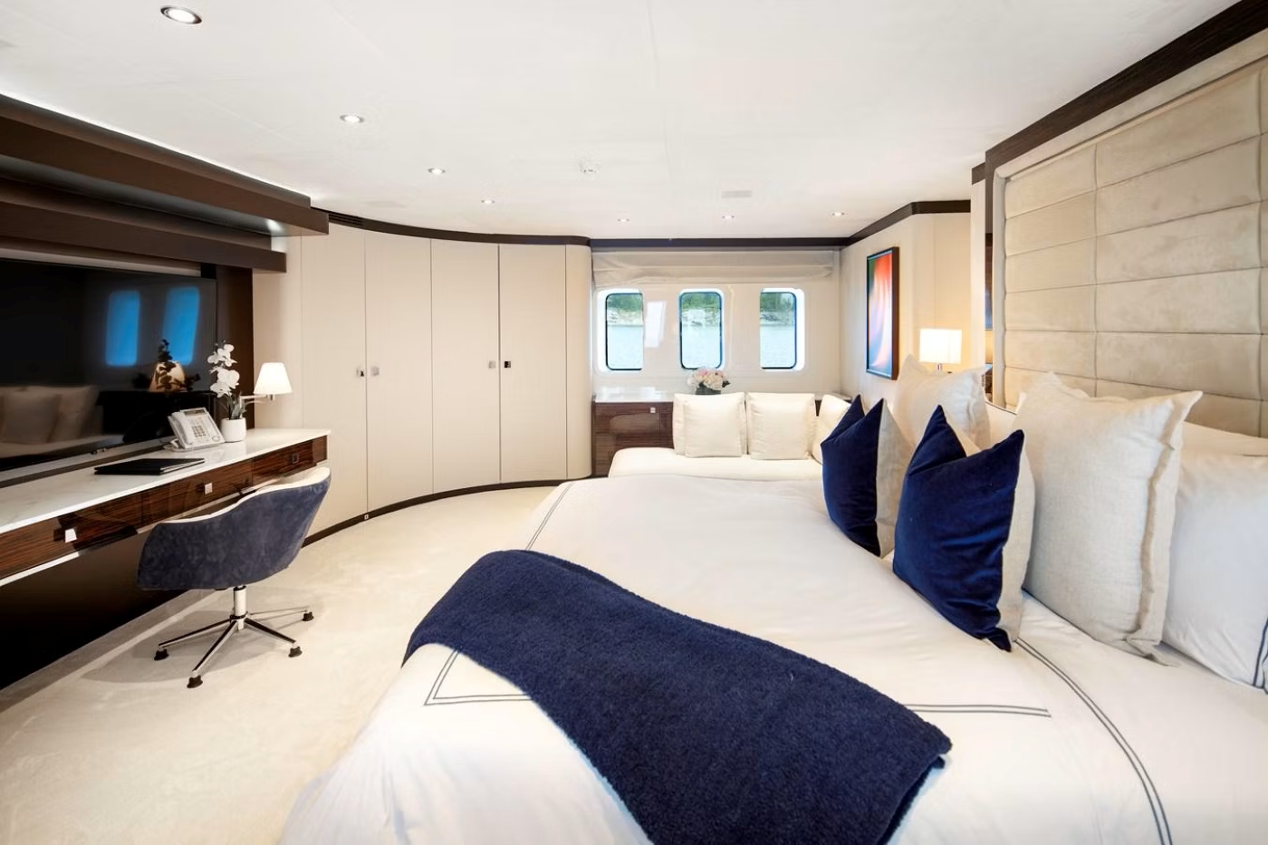 master stateroom 02.jpg