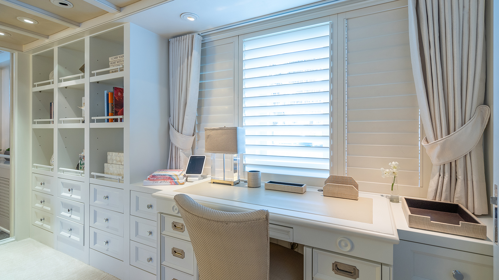 master suite - study area.jpg
