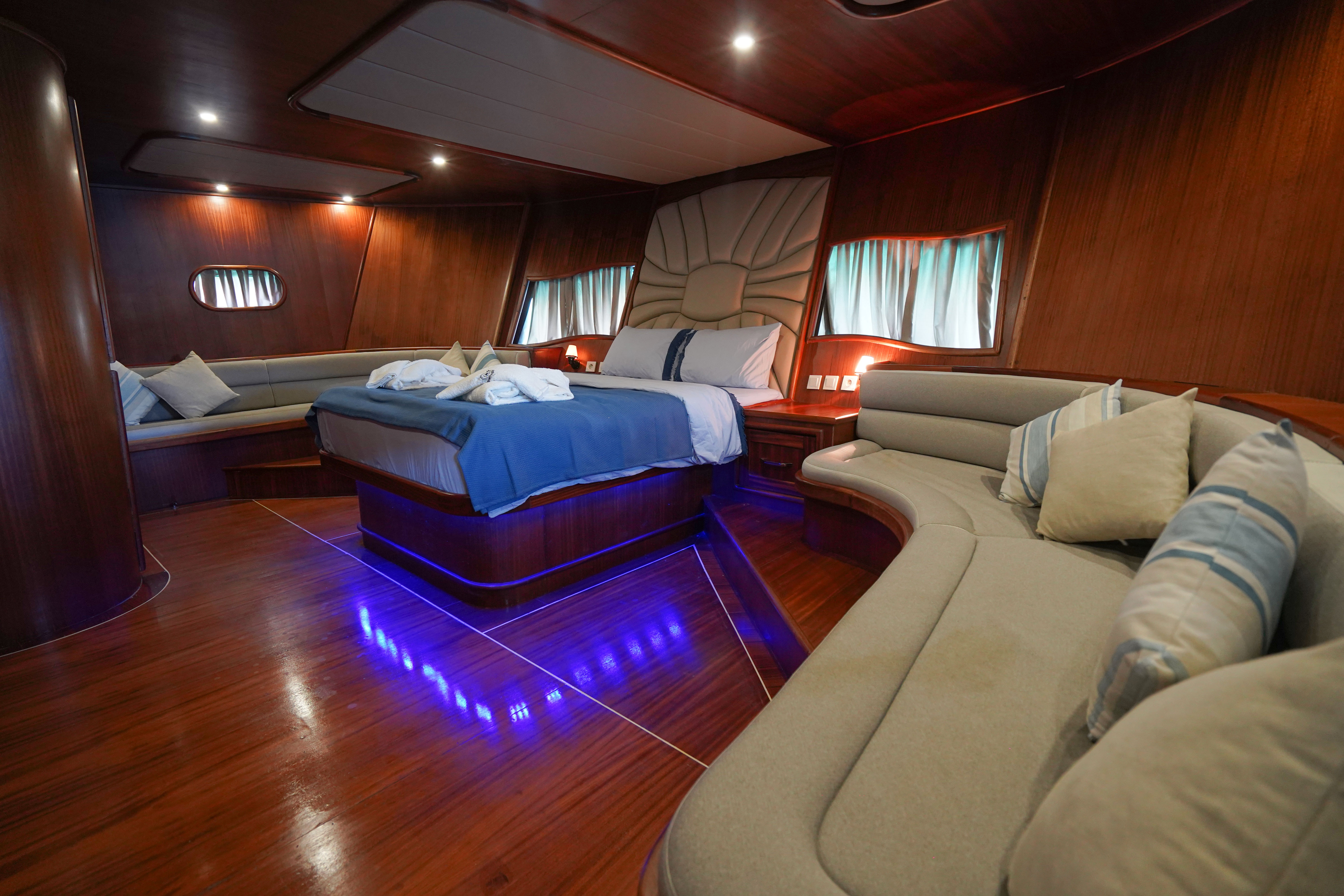 master suite 2.jpg