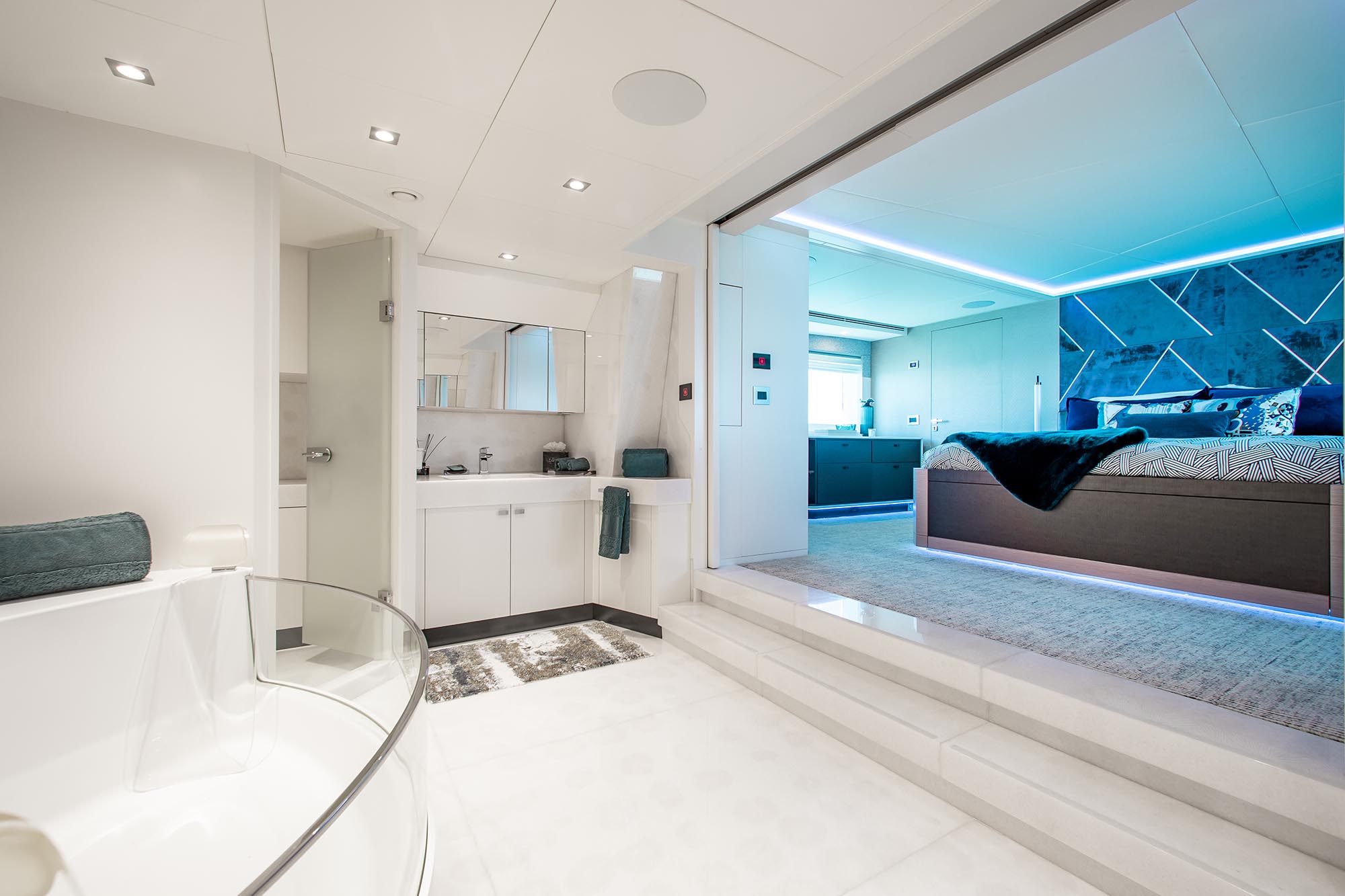 master with ensuite.jpg