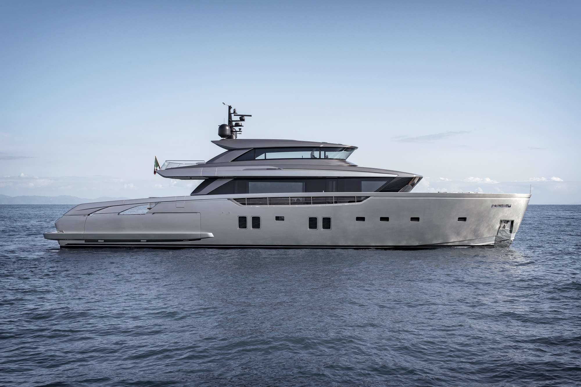 motor yacht ALMAX.jpg