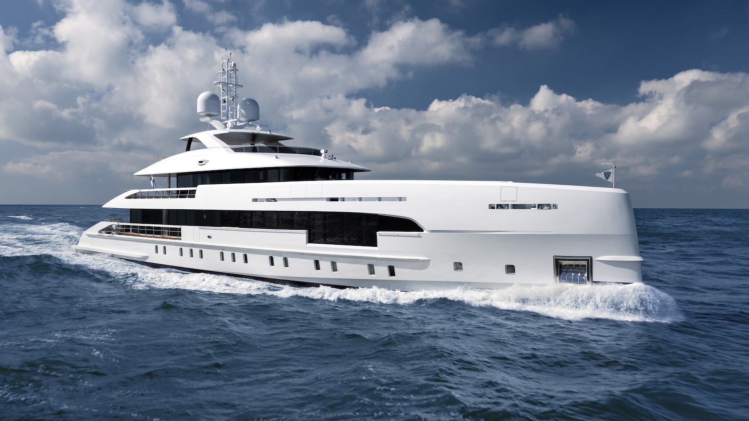 motor yacht ELA on sea trials © Ruben Griffioen.jpg