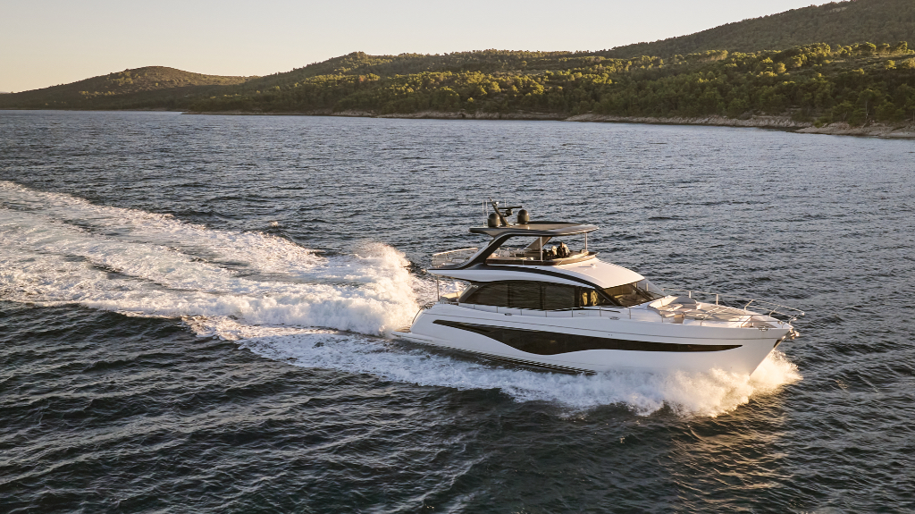 motor yacht ELIZABETH.jpg