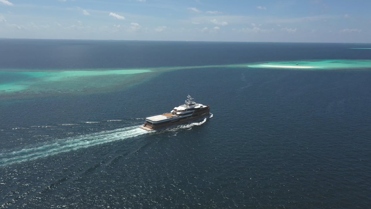motor yacht LA DATCHA.jpg