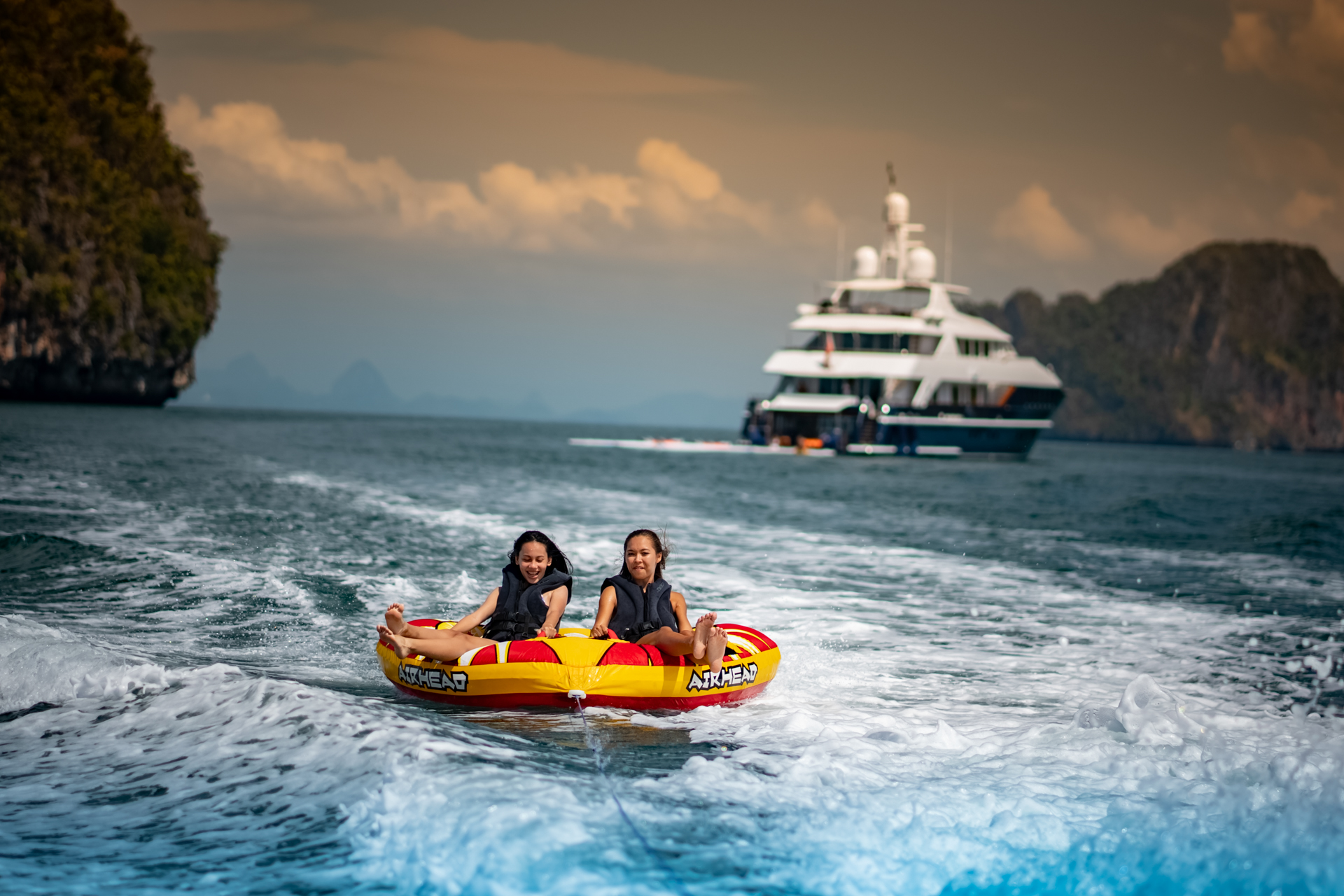 motor yacht LADY AZUL36.jpg