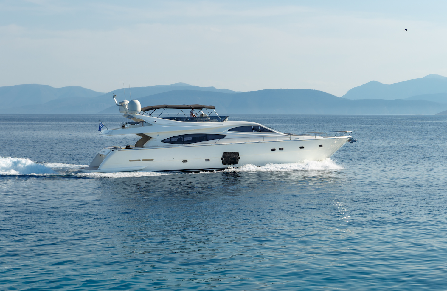 motor yacht MY WAY running.jpg
