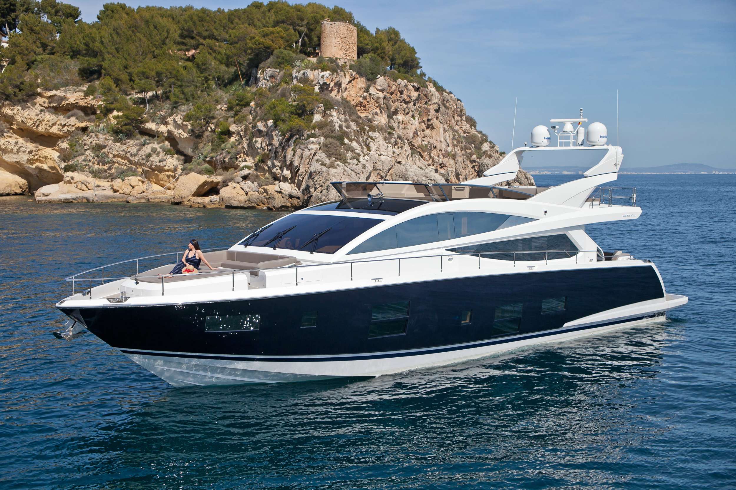 motor yacht SHINJU.jpg