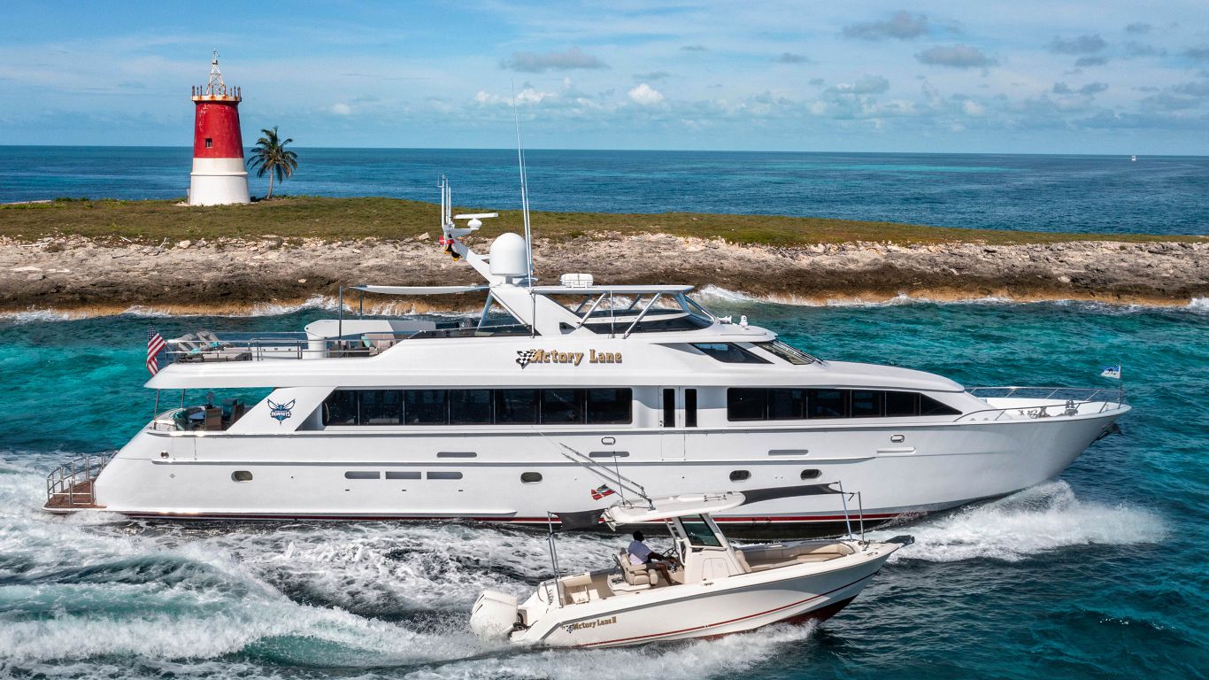 motor yacht VICTORY LANE.jpg
