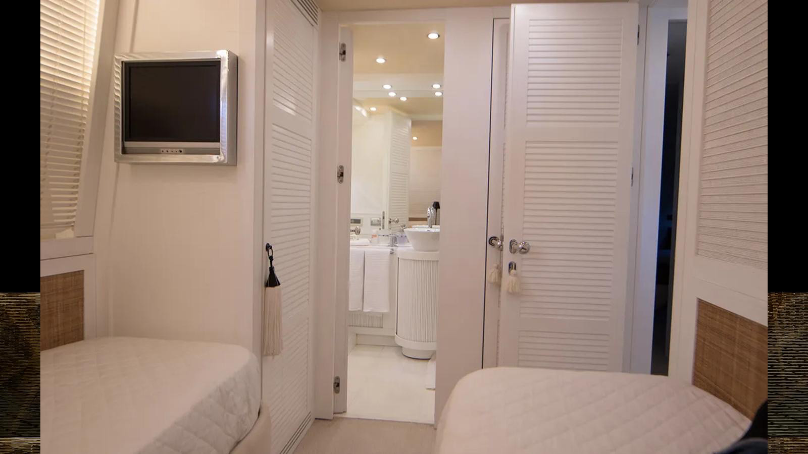 noleggio-yacht-seasea_charter_11.jpg