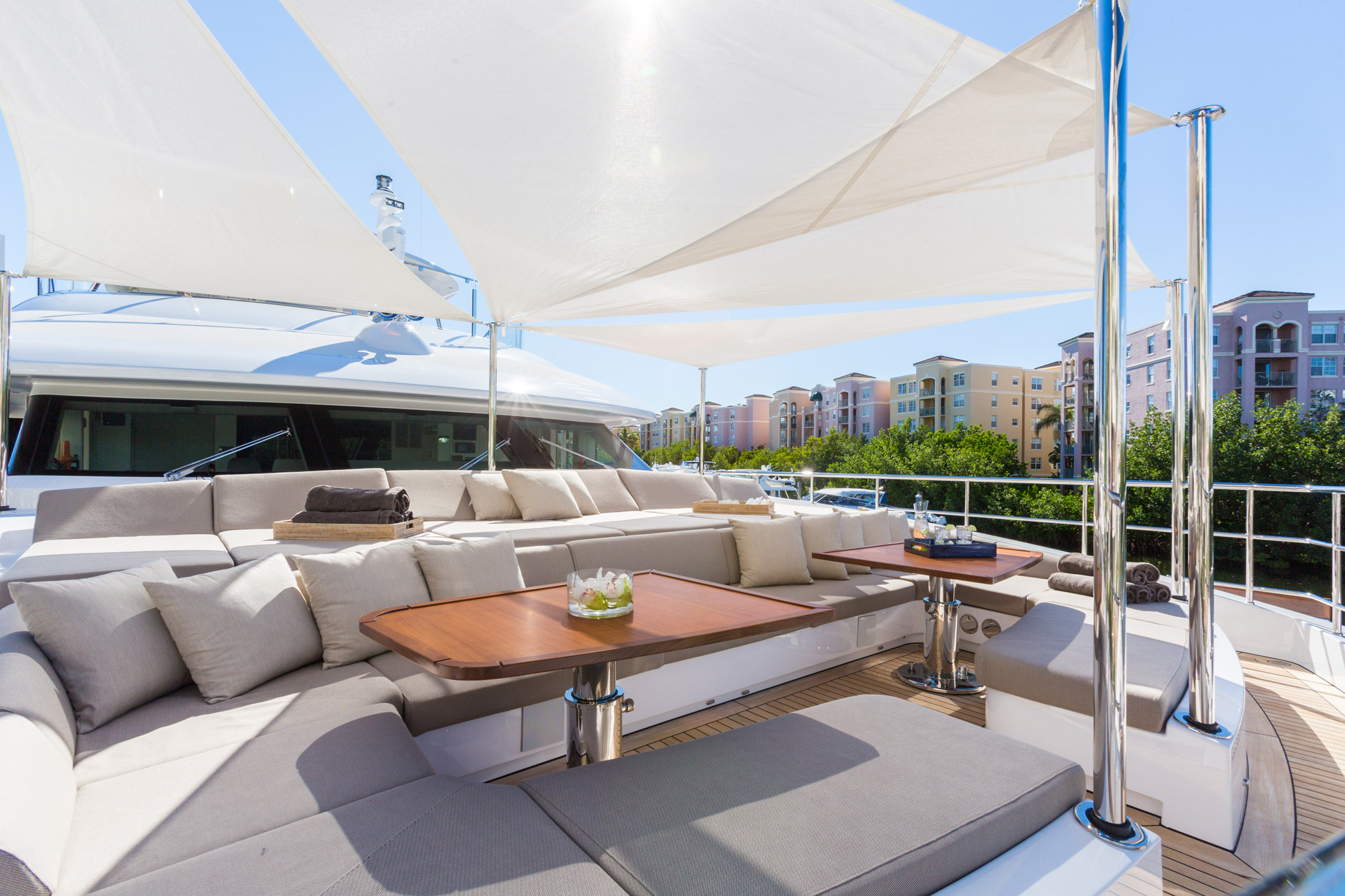 owner forward deck area.jpg