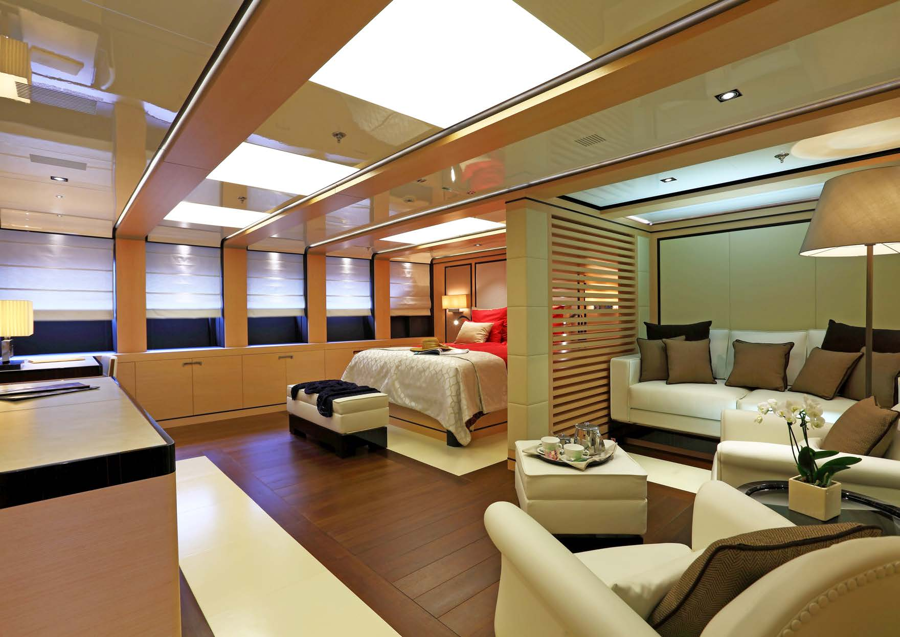 owner suite on main deck.png
