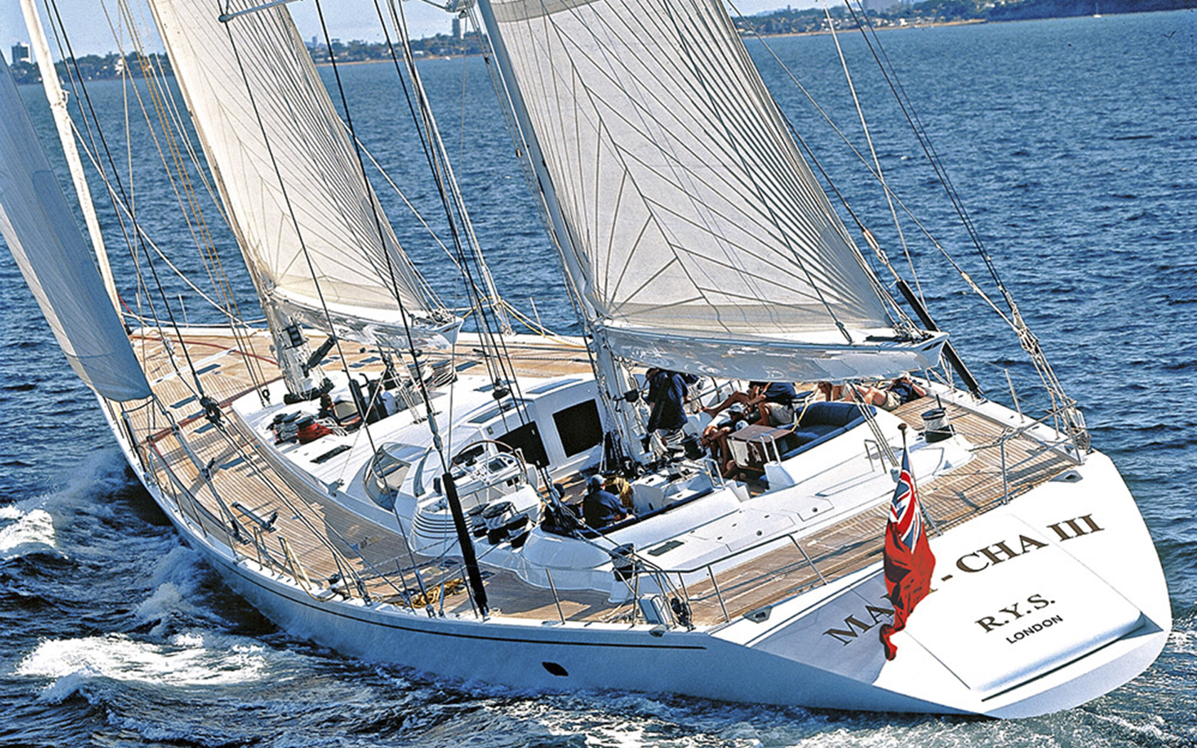 oysteryachts-yachts-specialprojects-mari_04.jpg