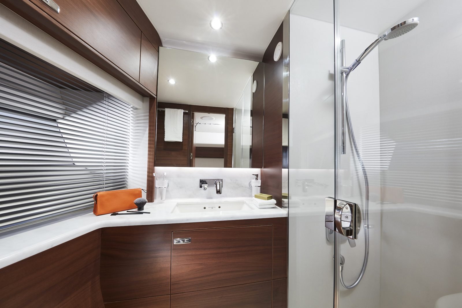 port bathroom.jpg