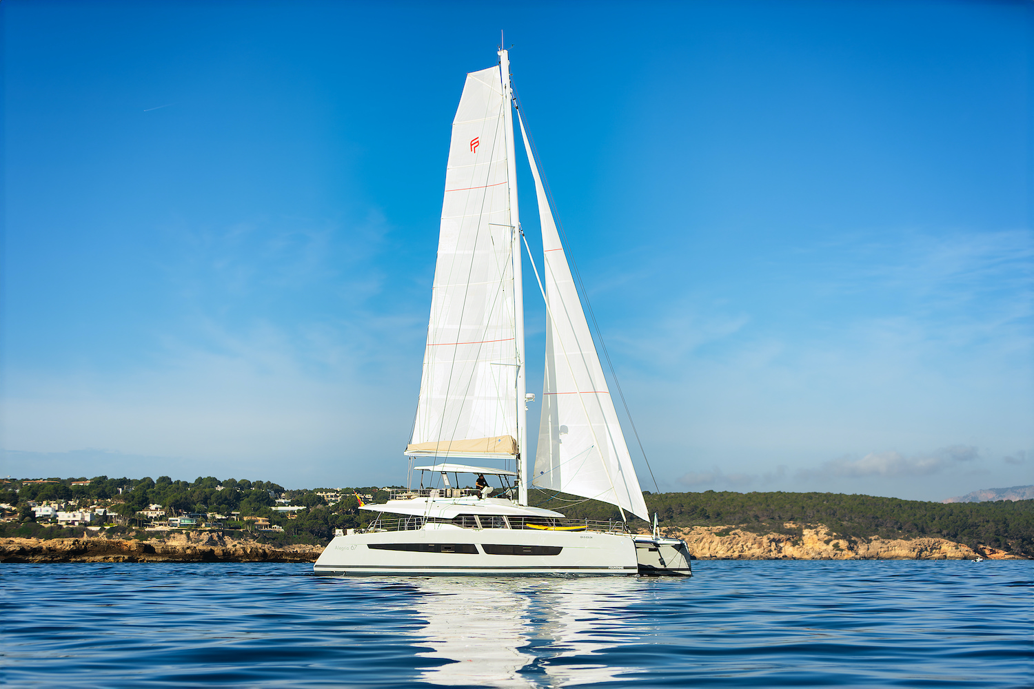 profile yacht yacht ERA.jpg