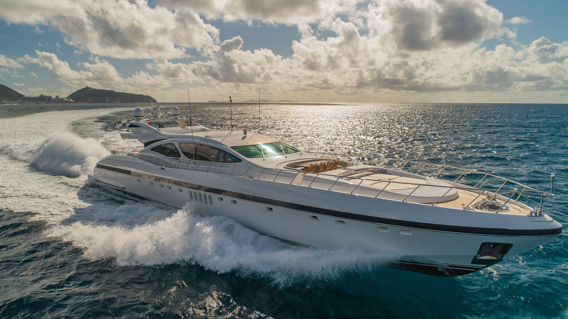 running of JOMAR yacht.jpg
