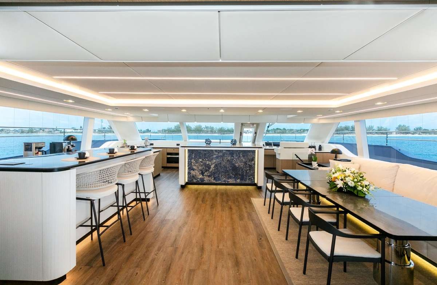 salon with sea views .jpg
