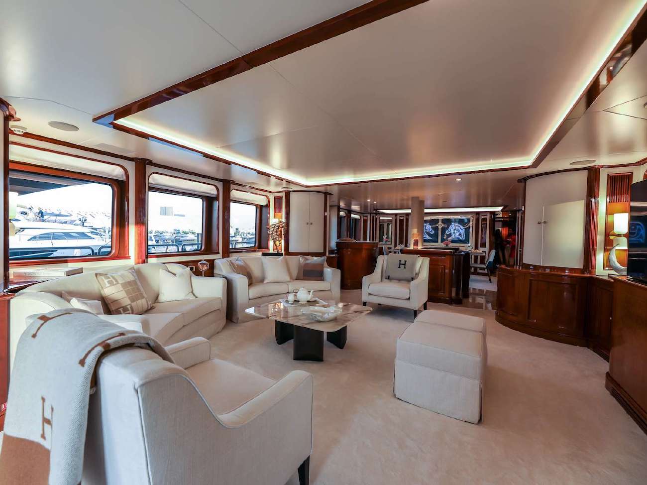 saloon - main deck .jpg