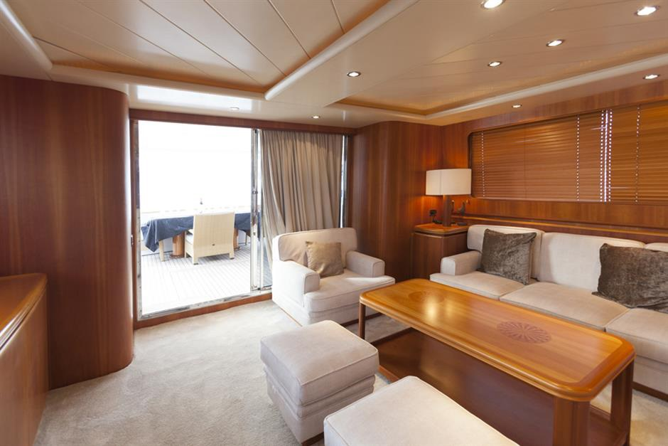 saloon looking out at aft deck.png