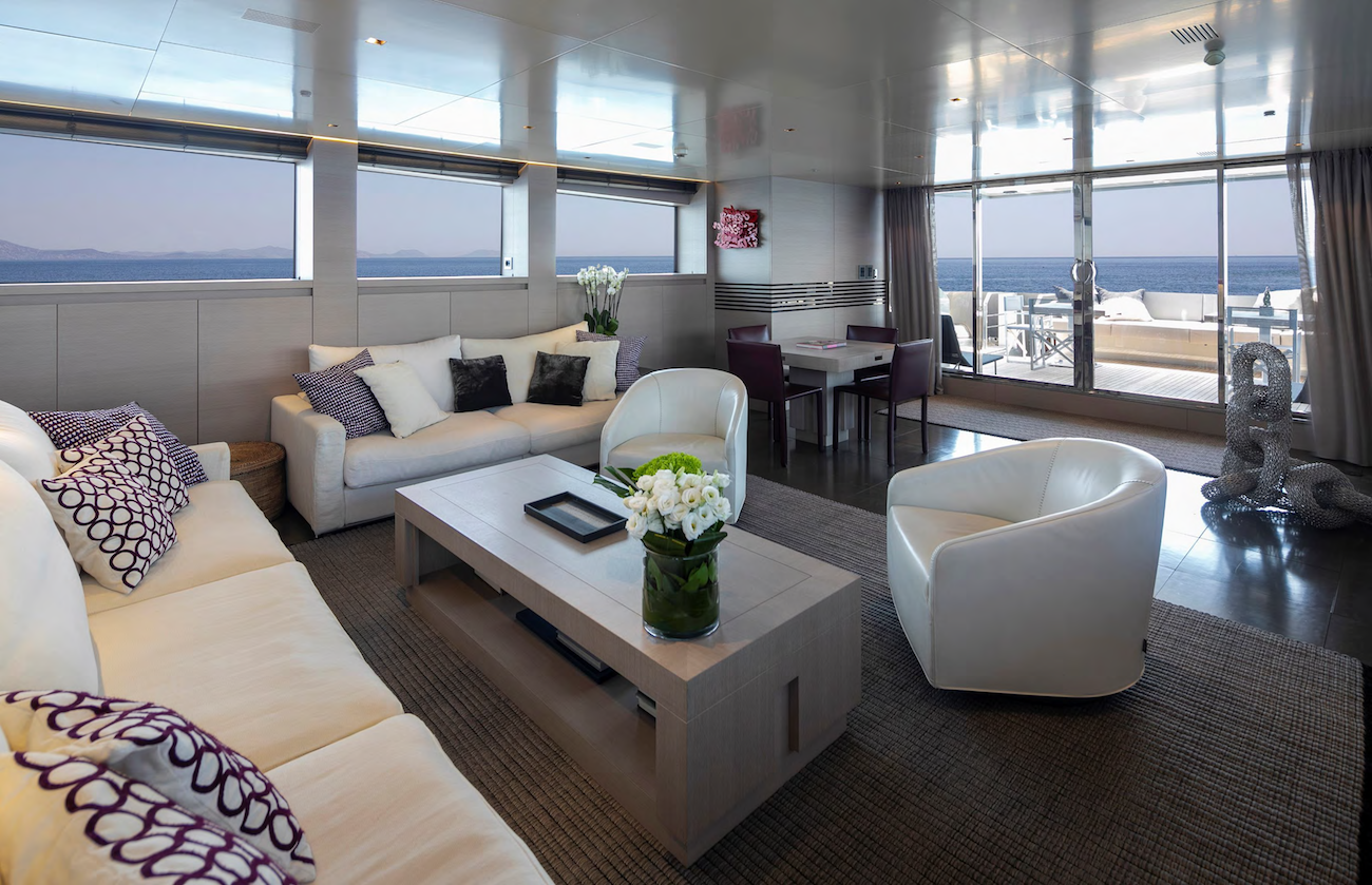 saloon sofas and coffee table.png