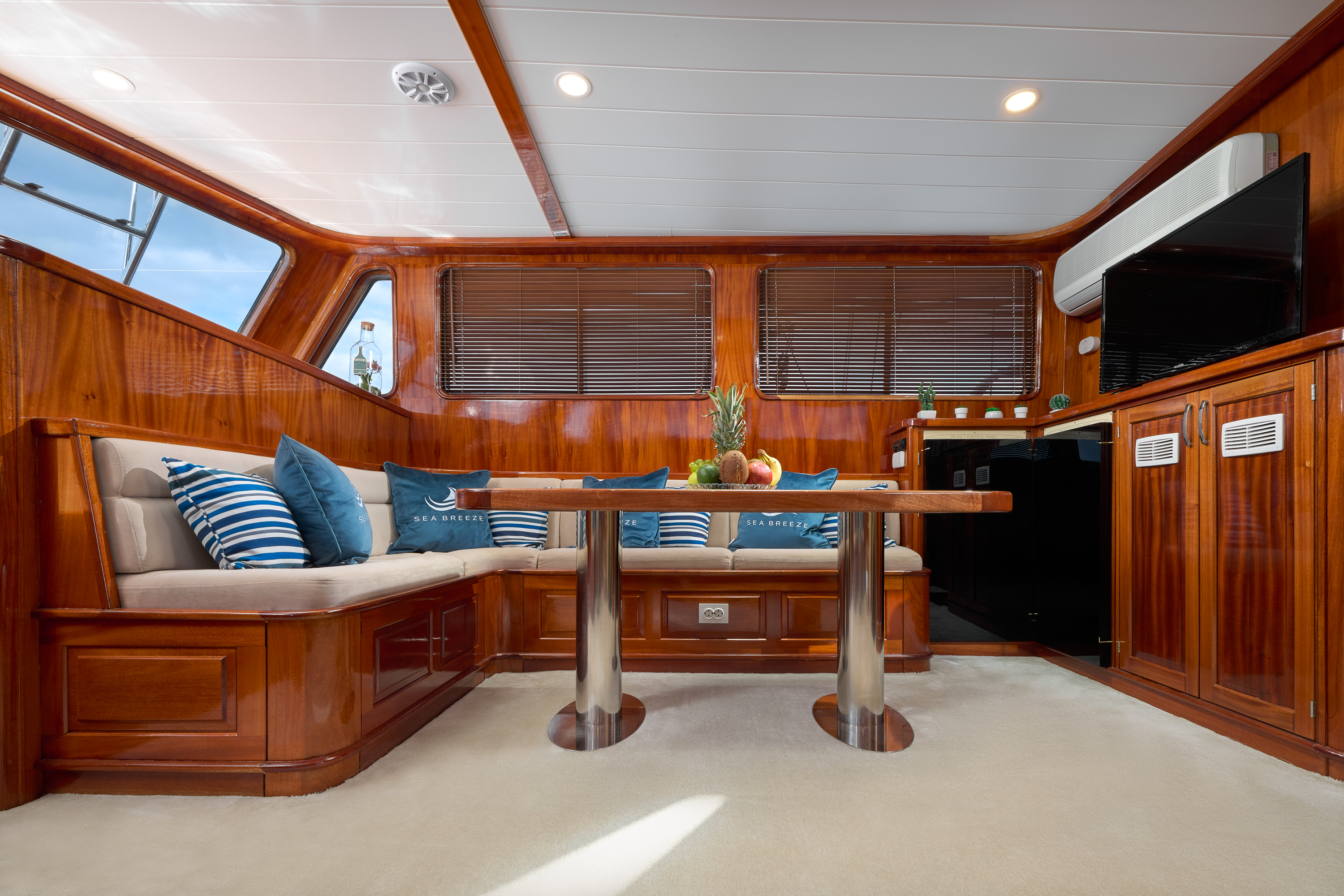 seating area for guests.jpg