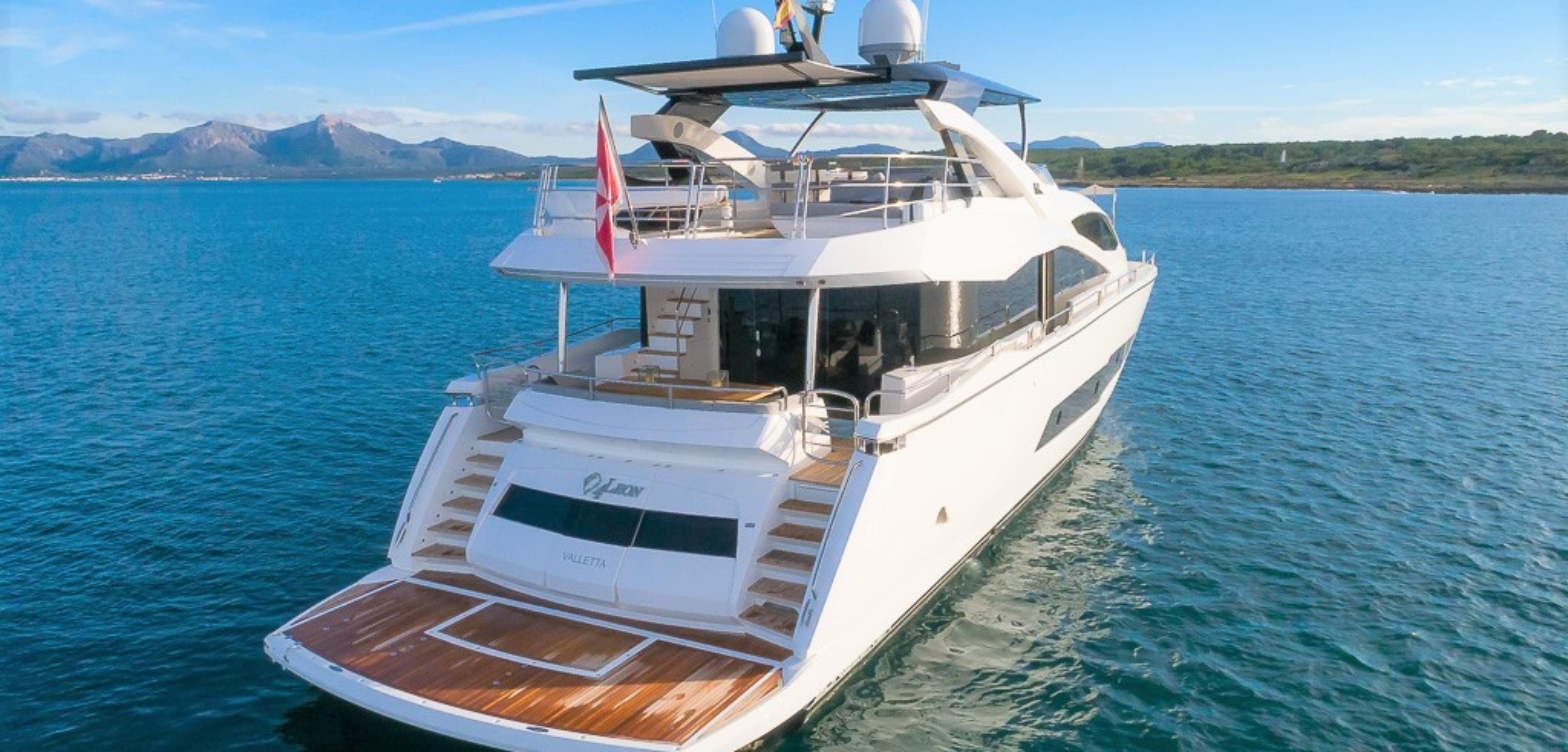 sistership yacht.jpg