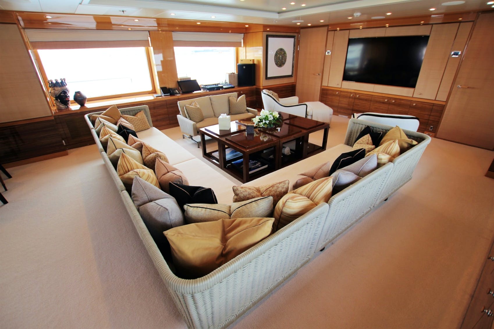 sky lounge with tv.jpg