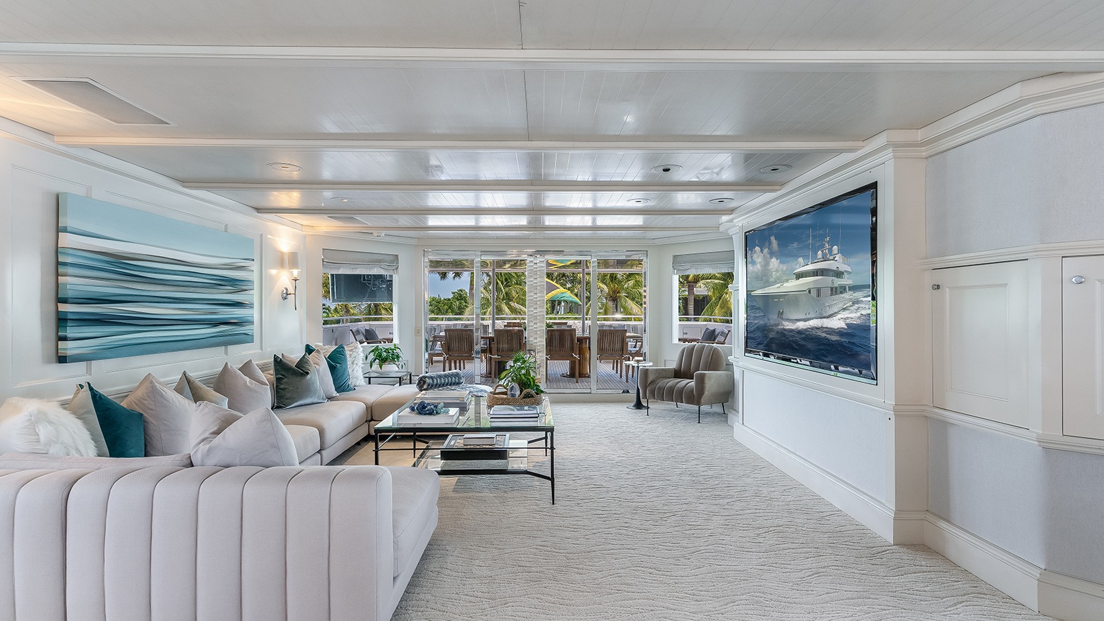 skylounge - elegant seating area.jpg