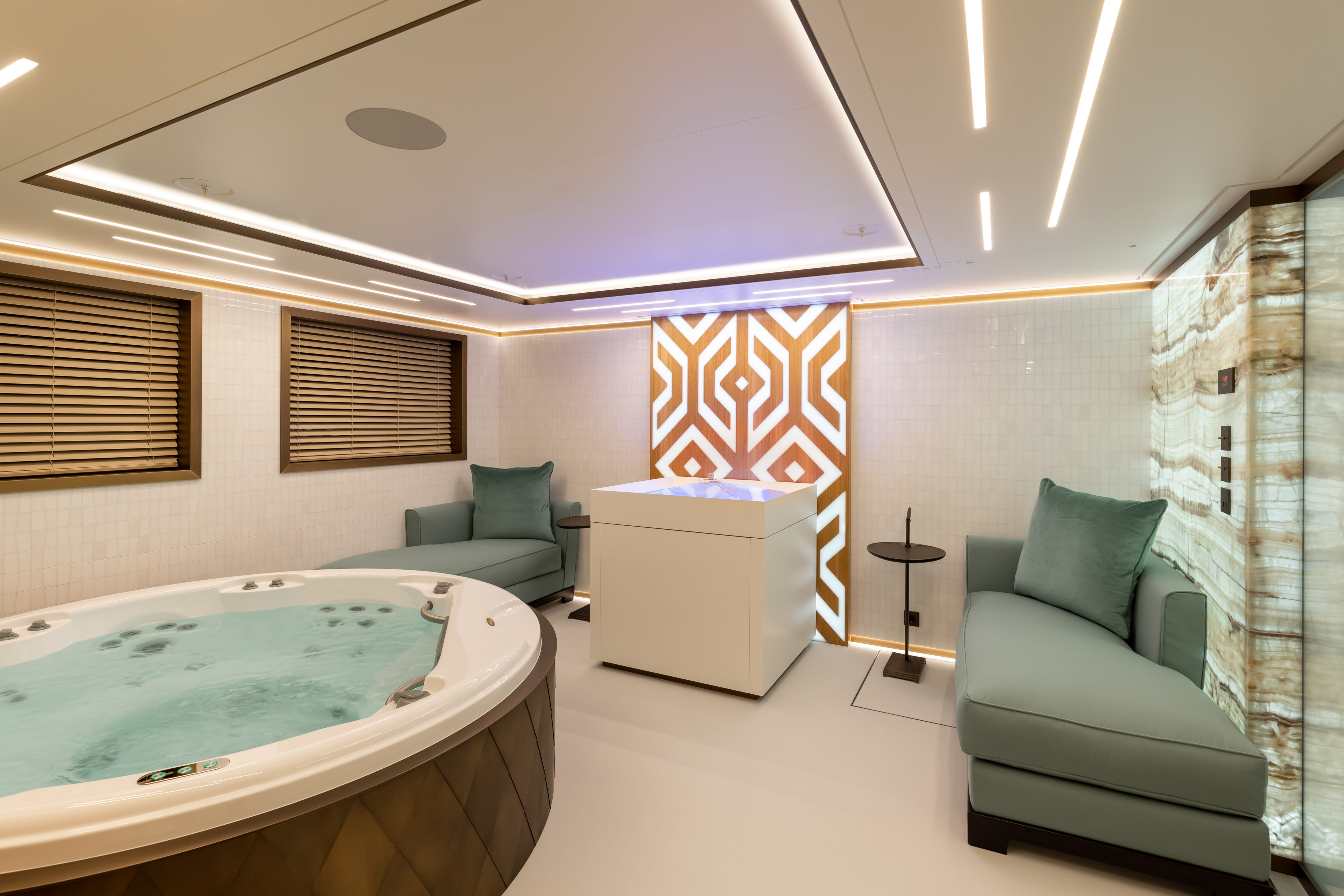 spa with Jacuzzi.jpg