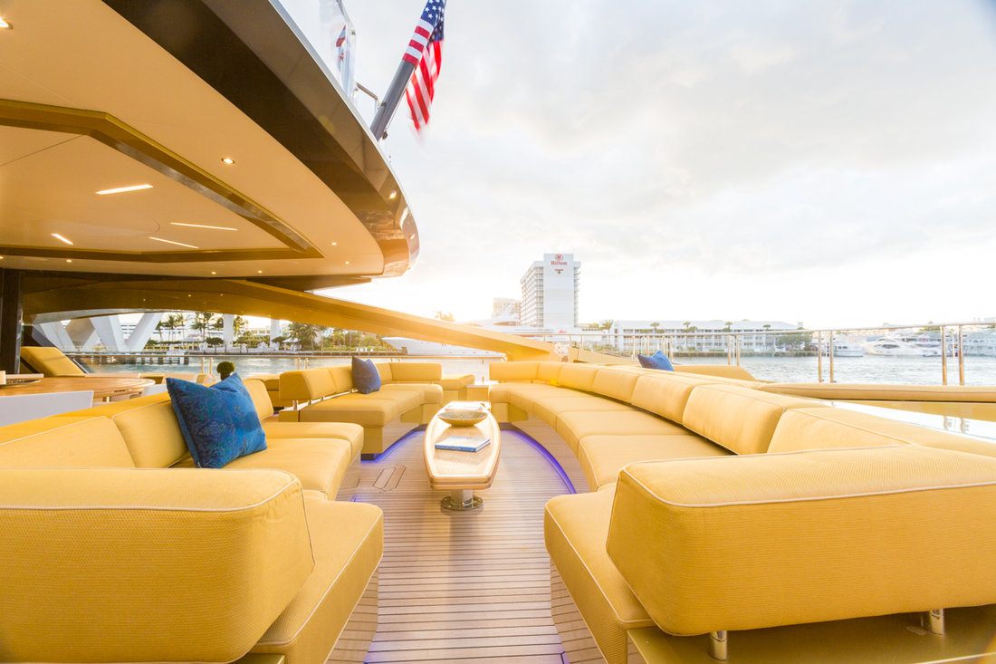 spacious aft deck in Florida.jpg