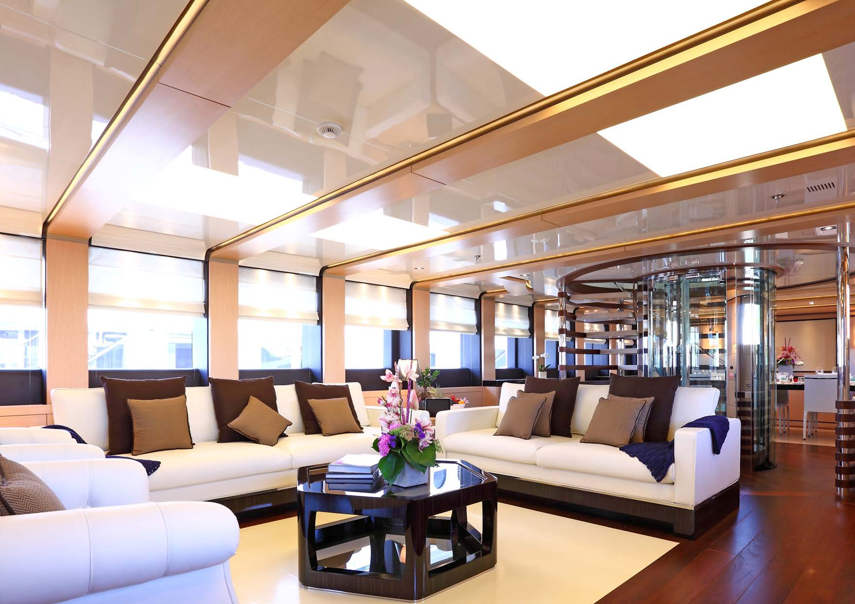 spacious main saloon  .png
