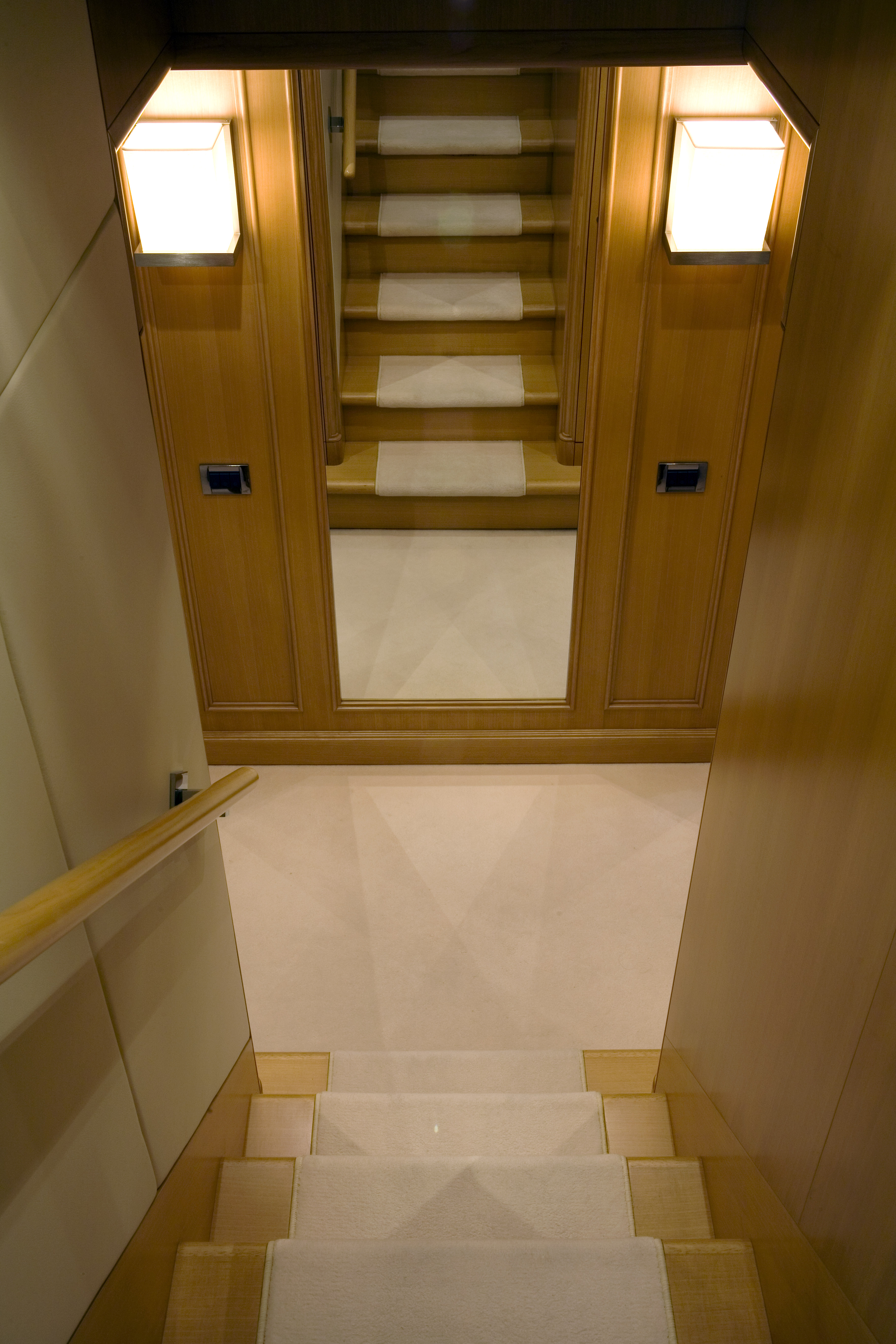 stairwell leading to guest area.jpg