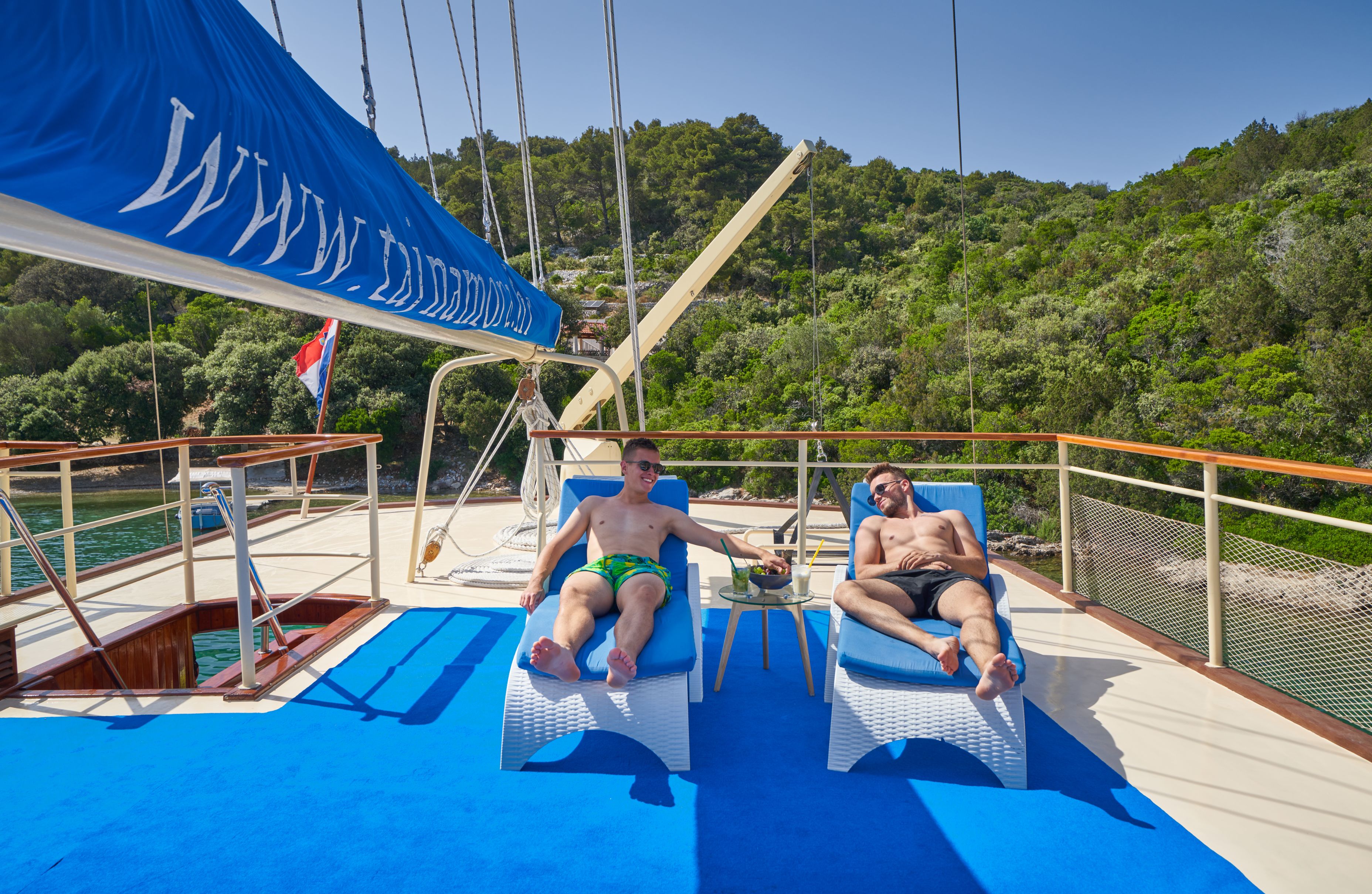 sun deck - relaxing with drinks.jpg