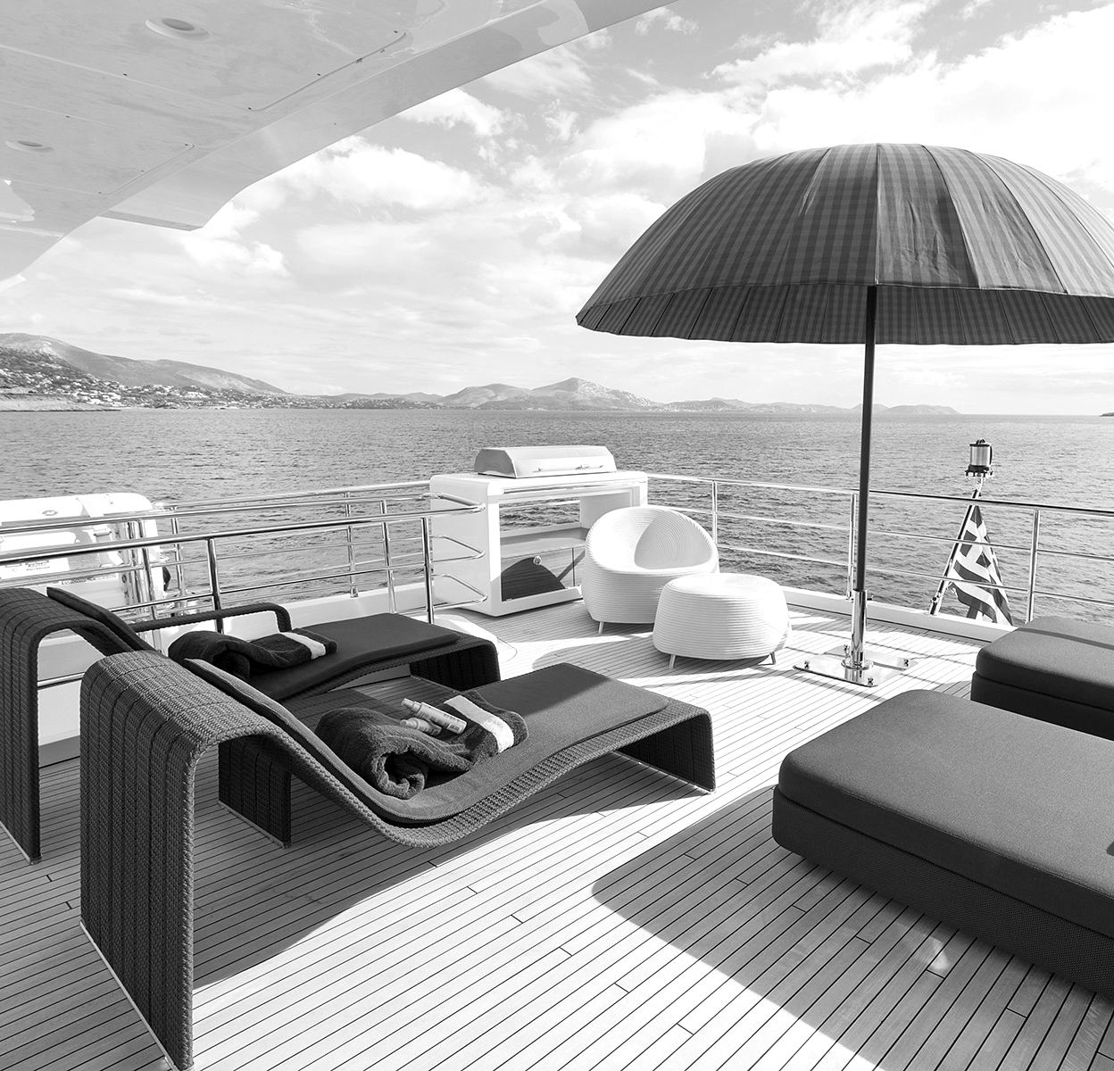 sun deck B&W.png