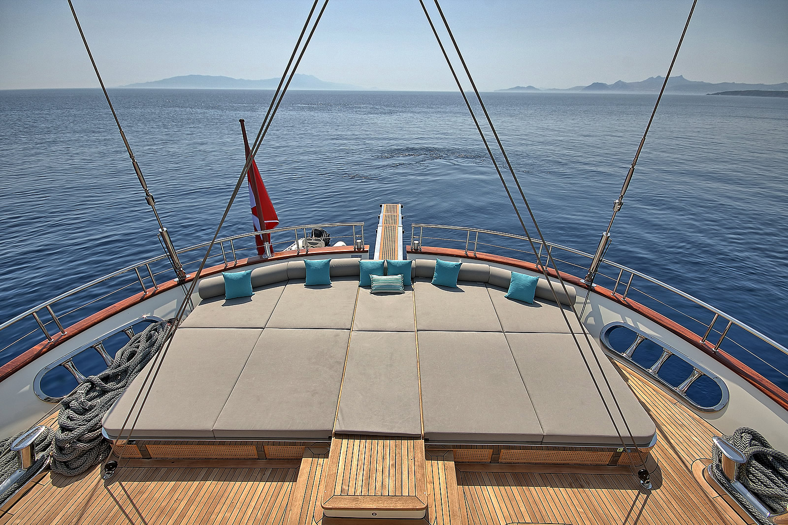 sunbathing area forward.jpg