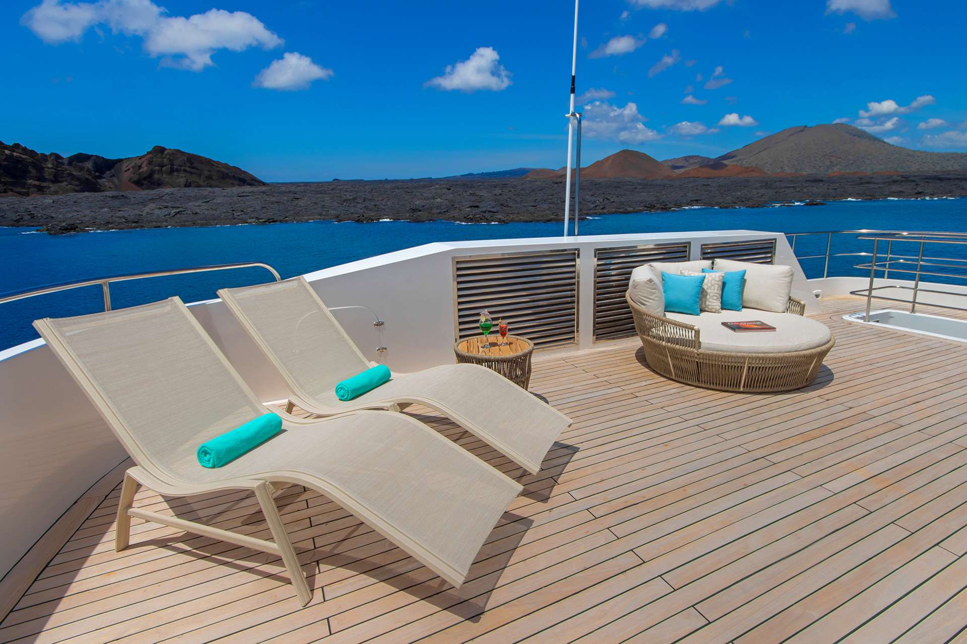 sunbathing area on sun deck.jpg