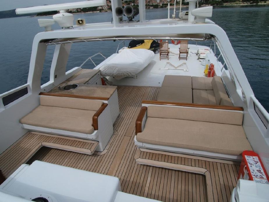 sundeck seating.jpg