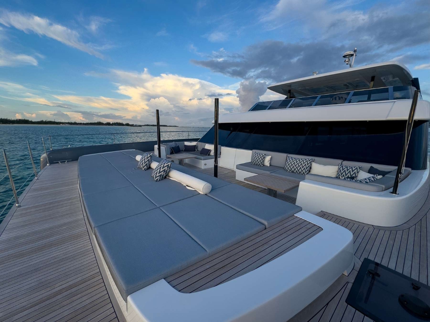 sundeck with sea views .jpg