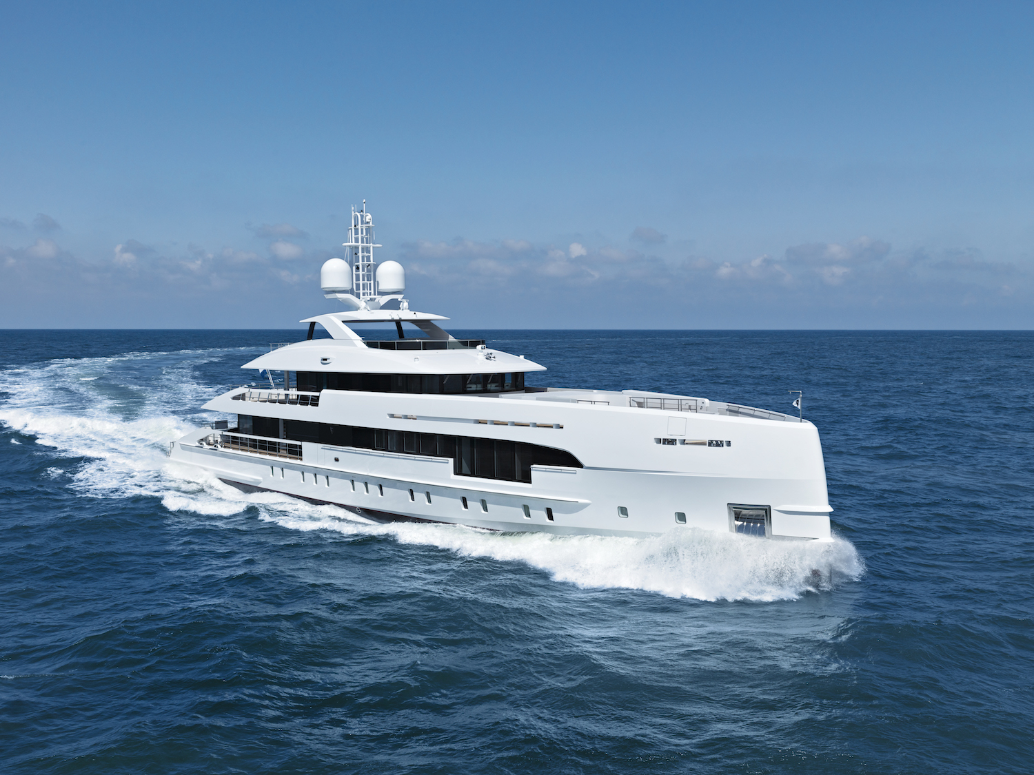 superyacht ELA © Dick Holthuis.jpg