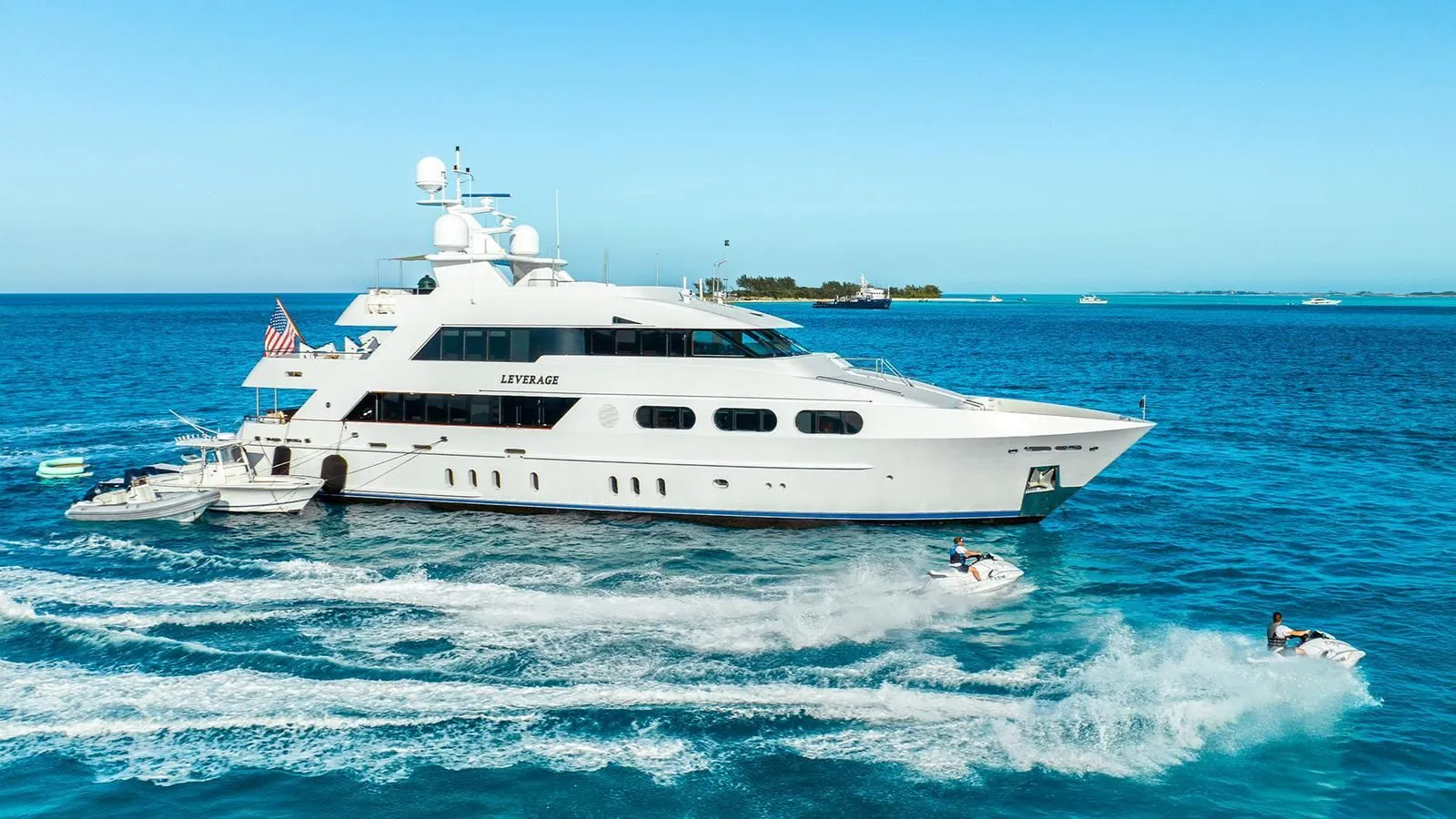 superyacht LEVERAGE.jpg