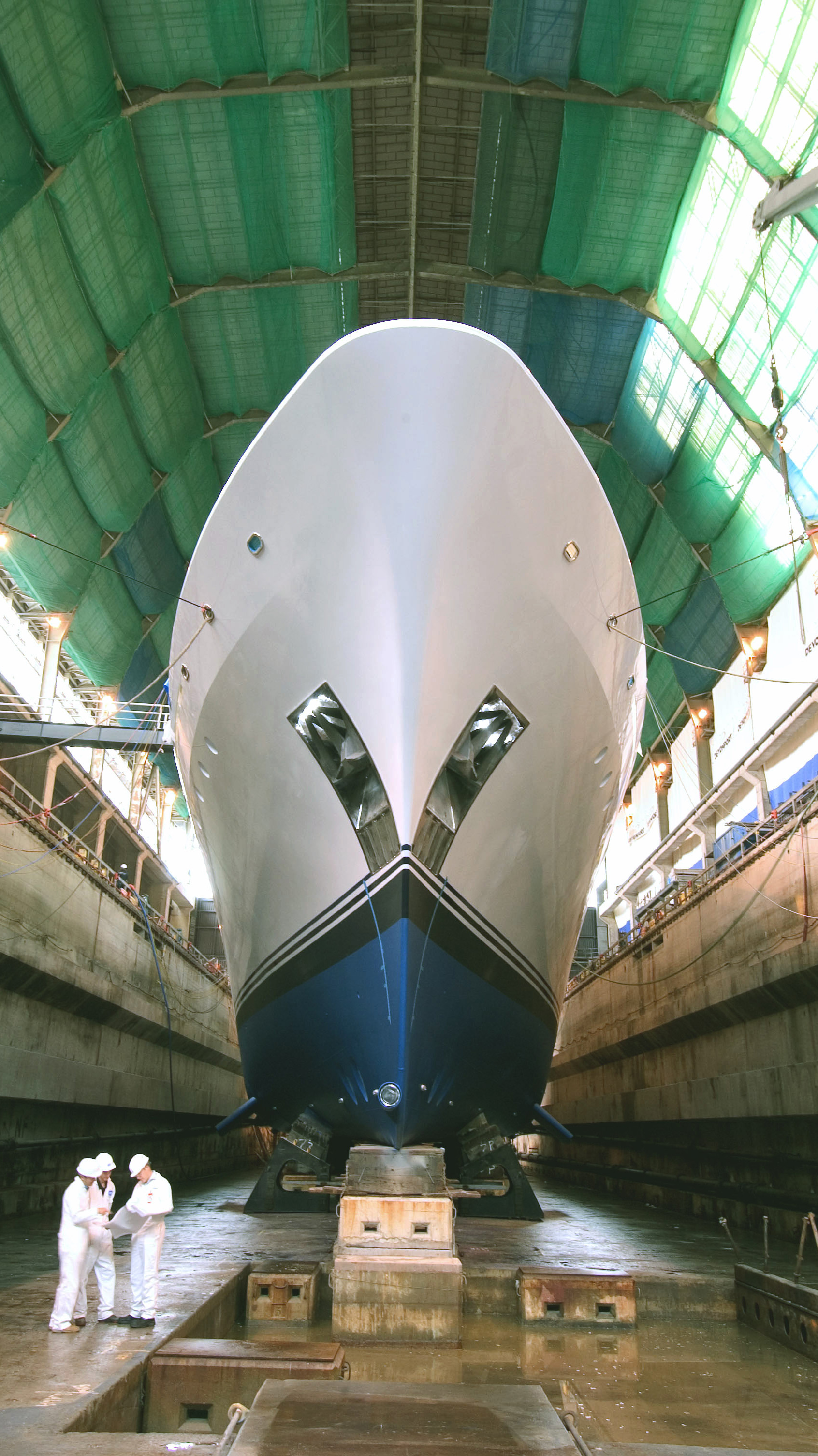 superyacht-Samar-dry-dock.jpg
