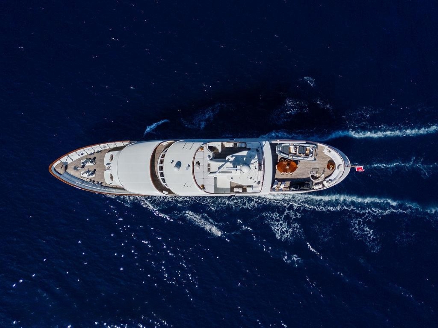 supeyacht Sheergold.jpg