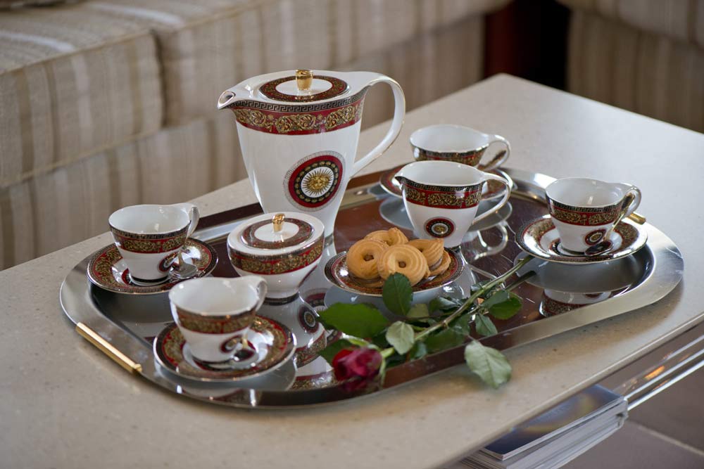 tea set .jpg