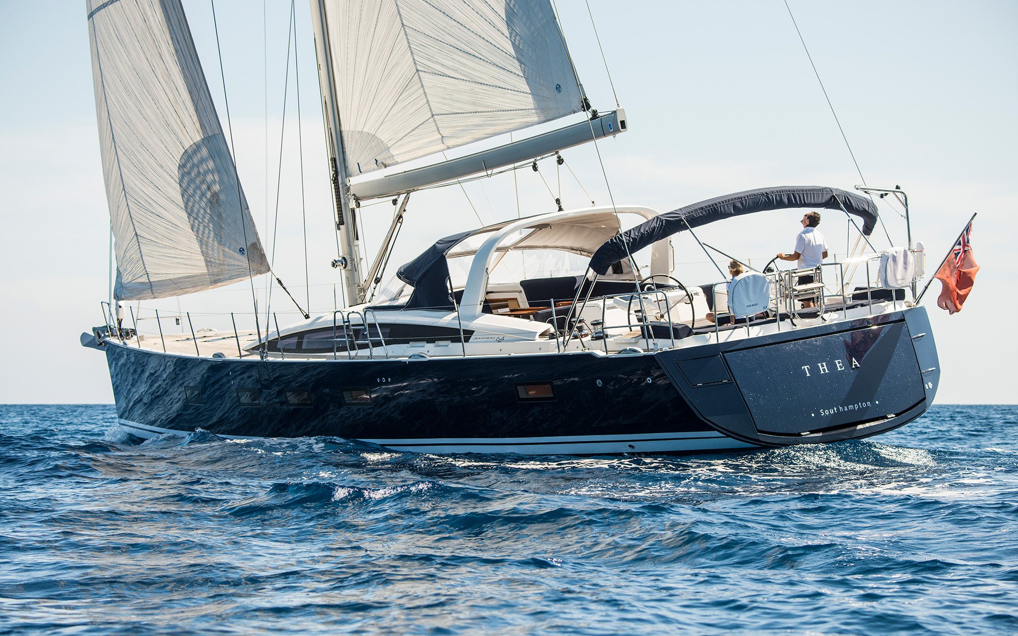 thea-yacht-pic_001.jpg