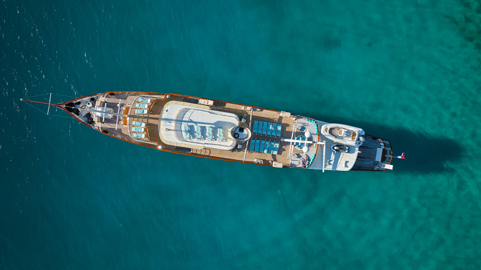 top view of the yacht.jpg